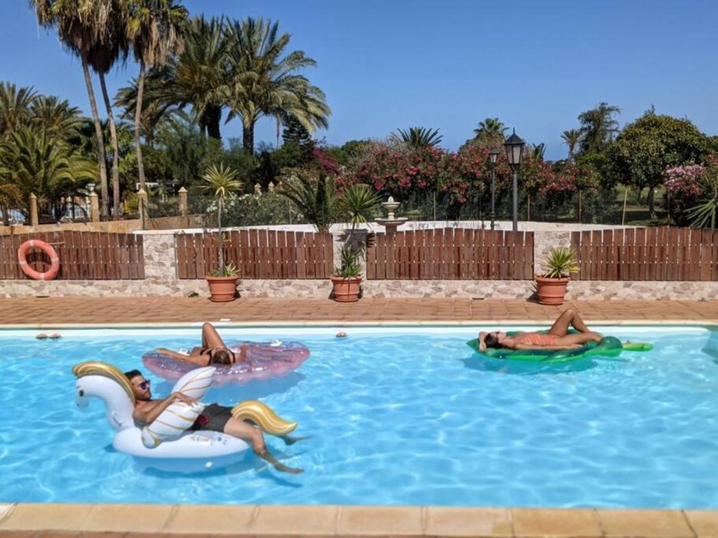 Holiday Villa Vergel With Huge Private Pool, Jacuzzi, Sauna & Bbq By Amazzzing Travel كاليتا ذي فوستي المظهر الخارجي الصورة