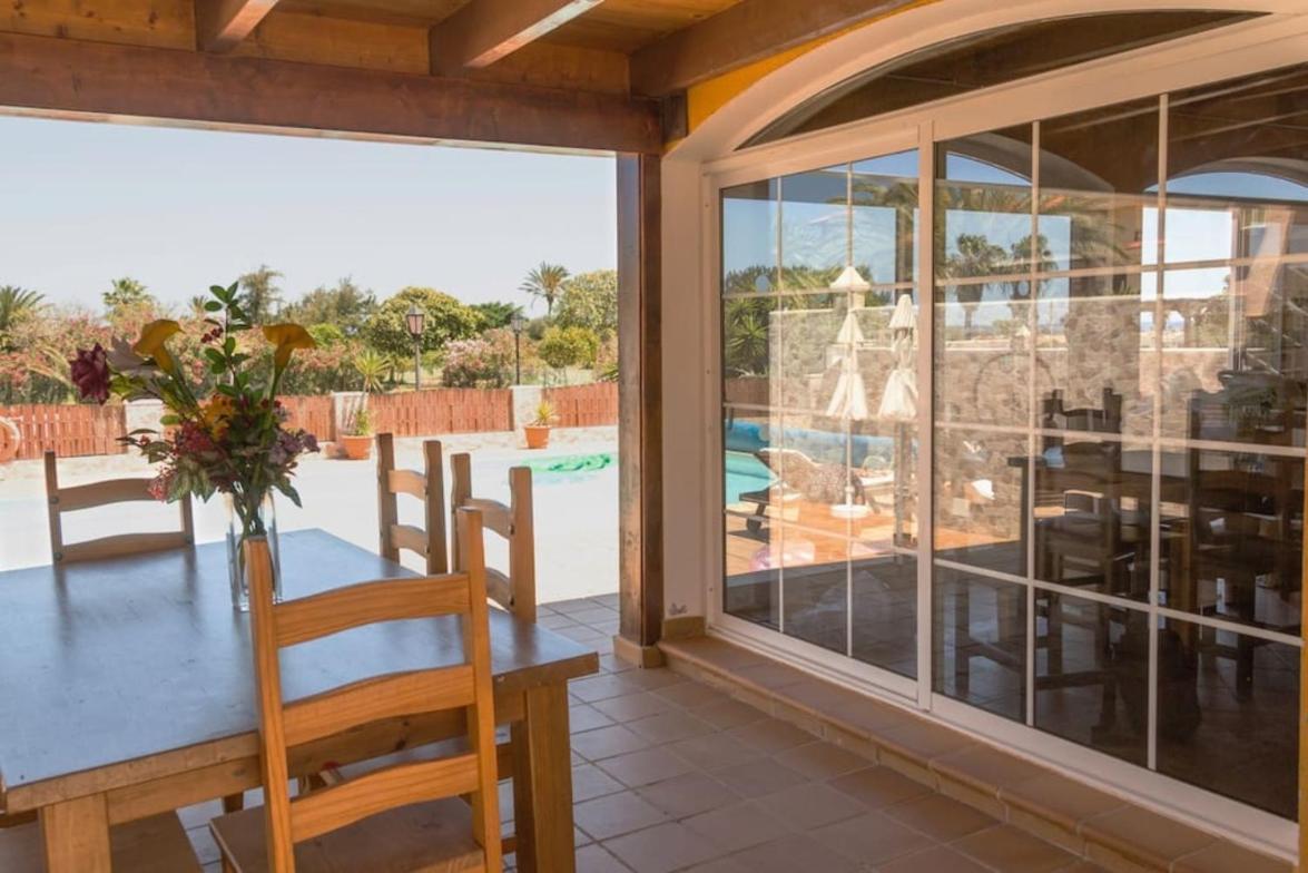 Holiday Villa Vergel With Huge Private Pool, Jacuzzi, Sauna & Bbq By Amazzzing Travel كاليتا ذي فوستي المظهر الخارجي الصورة