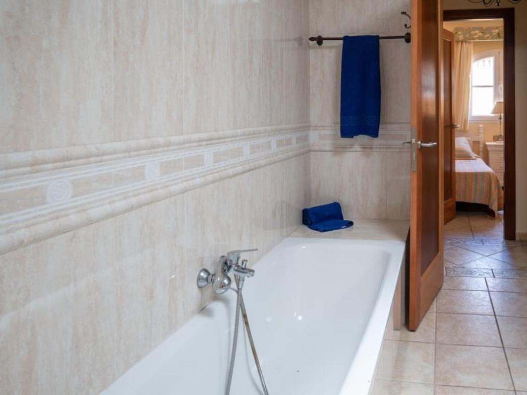 Holiday Villa Vergel With Huge Private Pool, Jacuzzi, Sauna & Bbq By Amazzzing Travel كاليتا ذي فوستي المظهر الخارجي الصورة